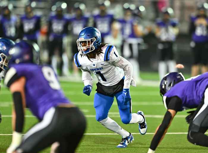 231124_00092_fb_6a_semi